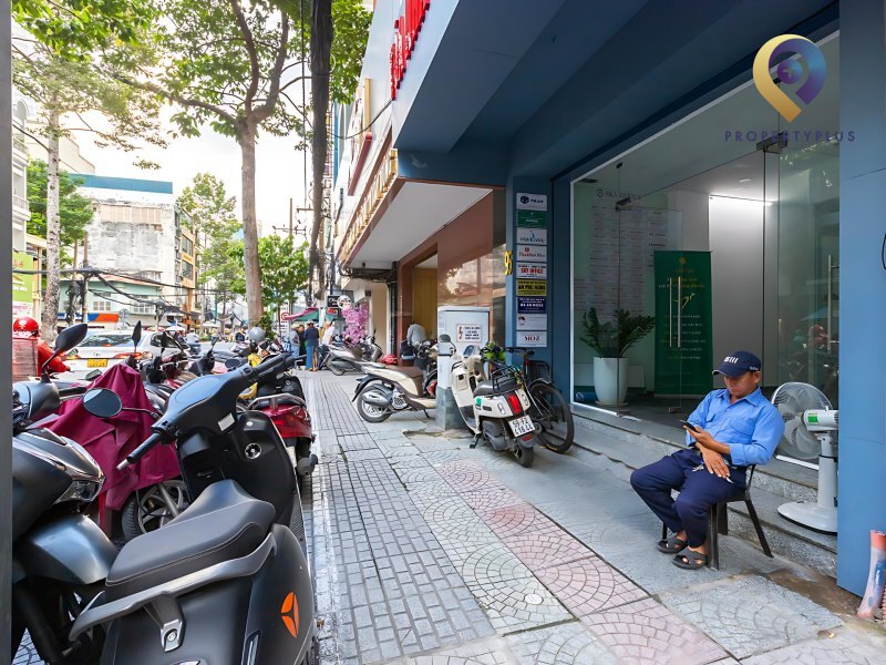 95 Nguyen Cong Tru Building